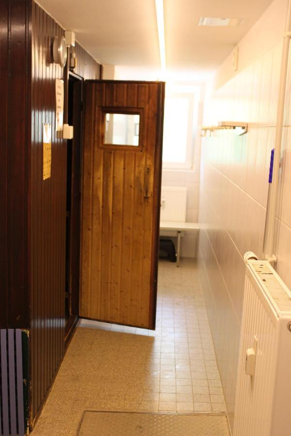 Ferienwohnung "Hagebutze" Mit Sauna Und Schwimmbad バート・ラウターベルク エクステリア 写真