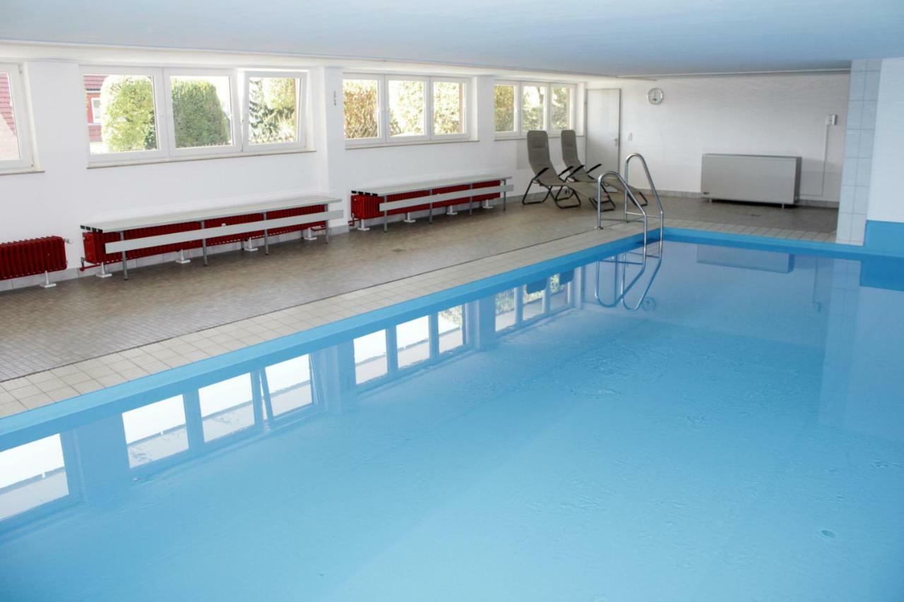 Ferienwohnung "Hagebutze" Mit Sauna Und Schwimmbad バート・ラウターベルク エクステリア 写真